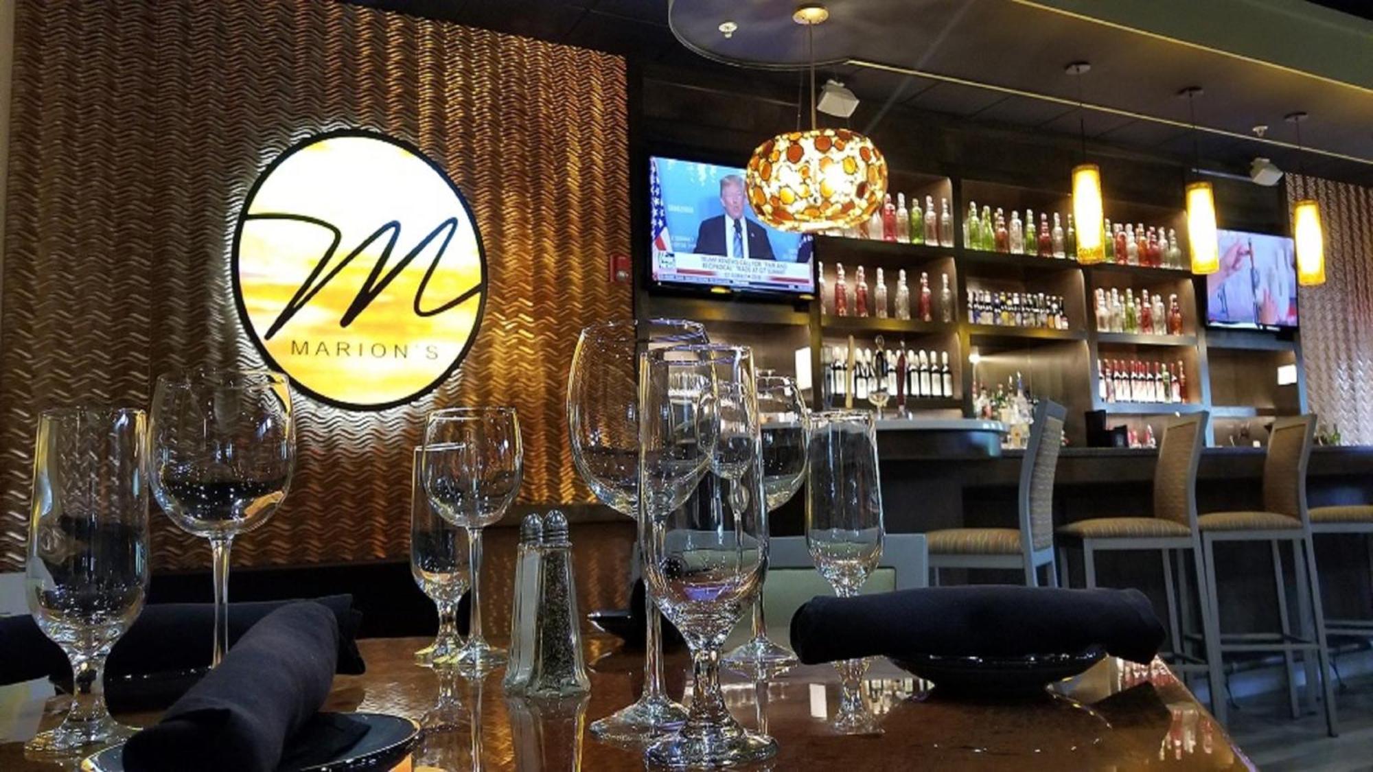 克利夫兰东北 - 门图尔假日酒店 曼图尔 外观 照片